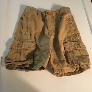 OshKosh Boys Khakis Cargo Shorts.  Size 2T